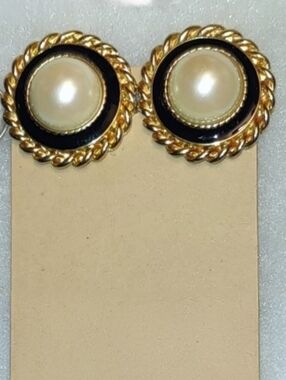 Clip-on Gold Earrings w/Black Enamel & Pearls